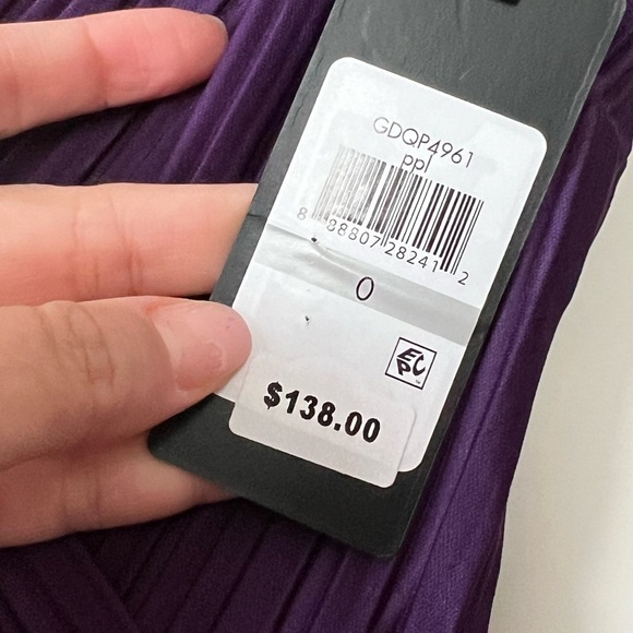 NWT GUESS Pleated Woven Faux-Wrap V-Neck Evening Maxi Dress Purple Sz 0 - Picture 8 of 8